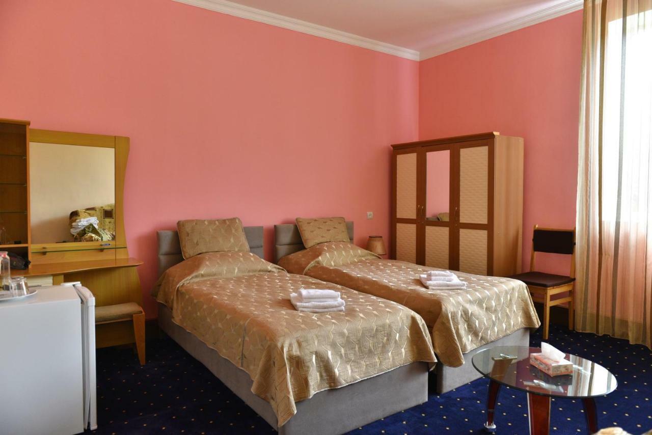 Greenwood Hotel Dilijan Exterior foto